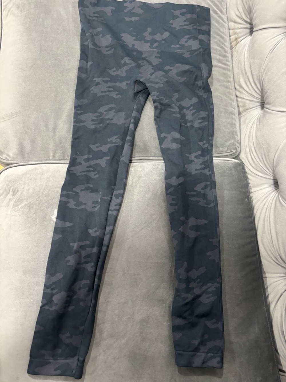 SPANX Black and Dark Gray Camo High-Waist Leggings